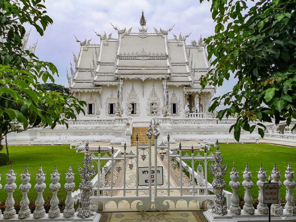 templo-blanco-lateral