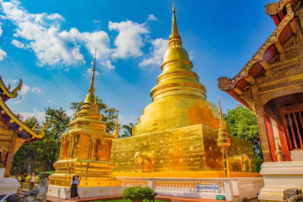 Wat-Phra-Singh-estupa-dorada