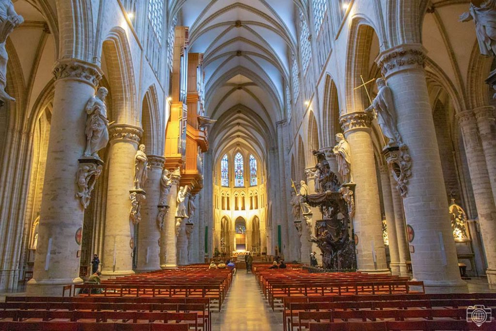 interior-Catedral-de-San-Miguel
