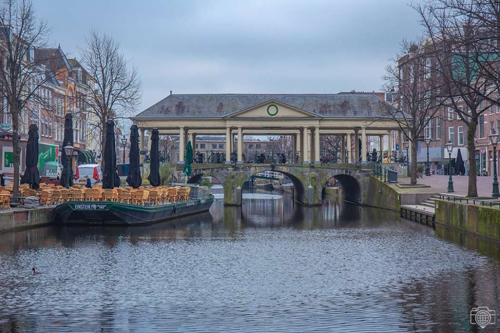 Puente-Koornbrug-Leiden