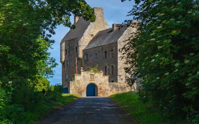 Midhope-Castle-portad
