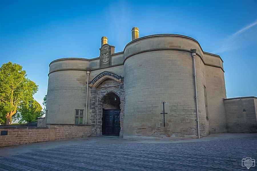 puerta-castillo-Nottingham