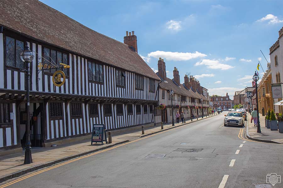 calles-Stratford-upon-Avon-tudor