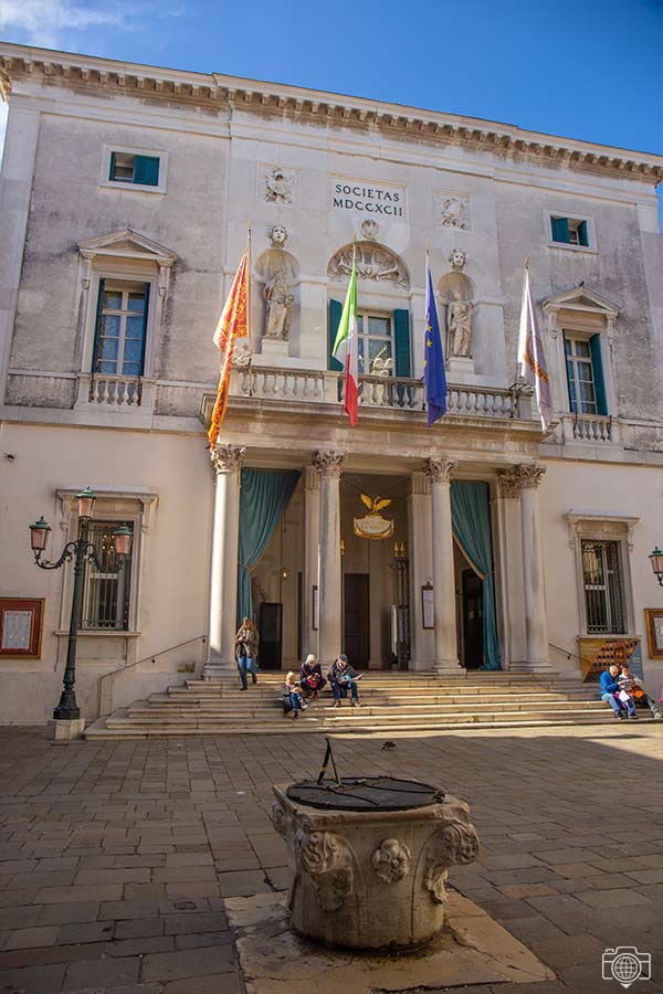 Teatro-la-Fenice-de-Venecia